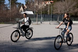 Faire du vélo électrique